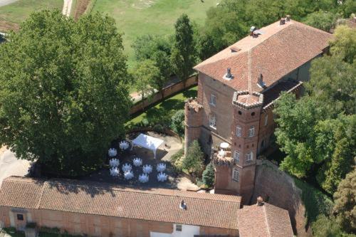 Relais Del Castello Di Oviglio Hotel Exterior photo